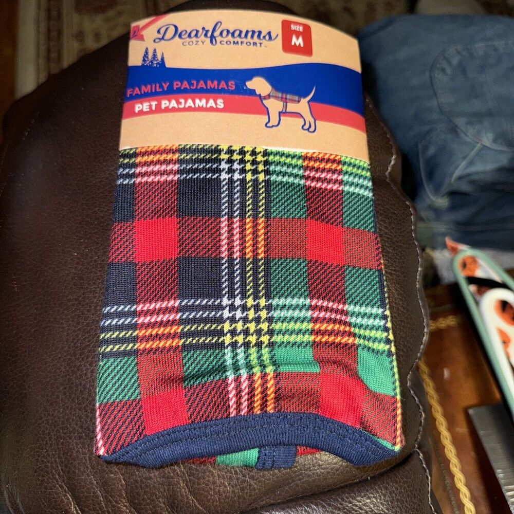DEARFOAMS NEW PET PAJAMAS SZ M 20-35 POUNDS CHRISTMAS HOLIDAY PLAID NWT Family